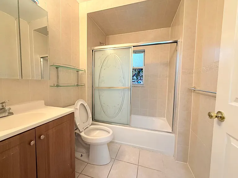 3432 205th St #2F — Photo 9