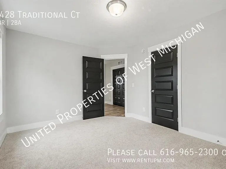 7428 Traditional Ct — Photo 3