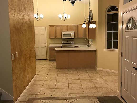 4th image of 63 E Teal Ct