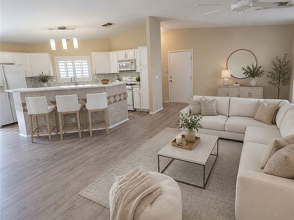 3rd image of 4952 Mascaro Dr