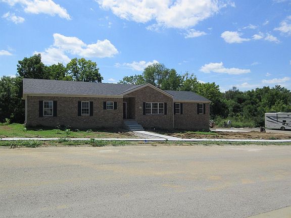 2nd image of 402 Corinne Ct