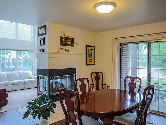 4th image of 612 Stone Brook Ct