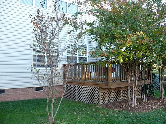 Deck with natural gas hook up for grill