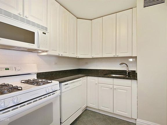 3rd image of 340 E 80th St APT 11H