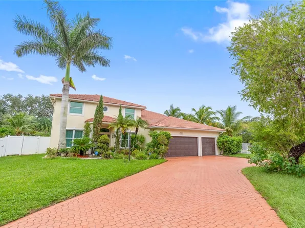 7139 Mariposa Cir W, Fort Lauderdale, FL 33331