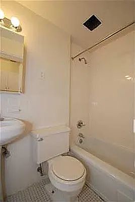 5th image of 228 W 15th St APT 3C