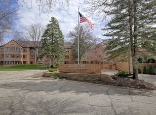 1830 Eagle Ridge Dr APT 2002, Mendota Heights, MN 55118