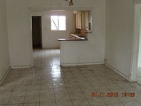 5th image of 15144 Oak St