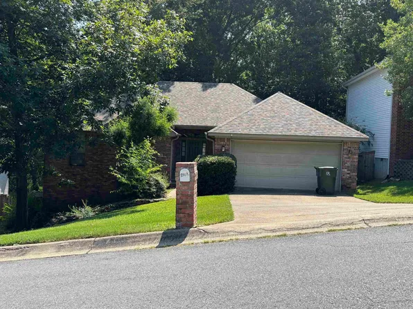 2719 Creekside Dr, Little Rock, AR 72211