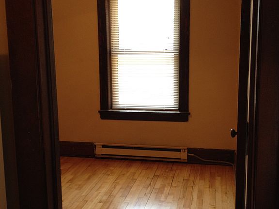 5th image of 107 S Knowles Ave APT 302