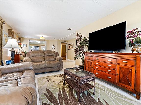 4th image of 120 NW 51st Street