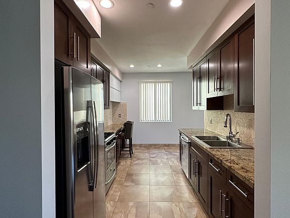2nd image of 4550 Coldwater Canyon Ave #202