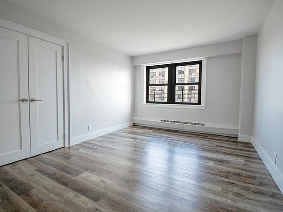 5th image of 260 Audubon Ave APT 27E