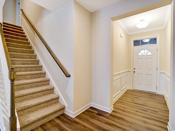4th image of 5822 Clan Maclaine Dr