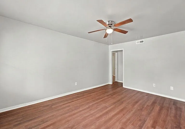 2770 N Barcelona Ave — Photo 6