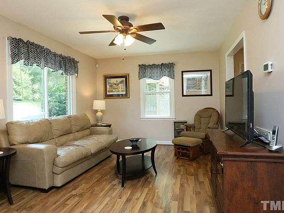 3rd image of 2409 George Anderson Dr