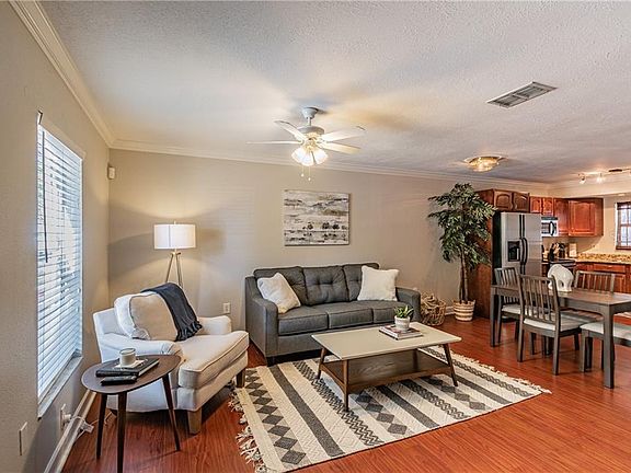 5th image of 106 S Habana Ave Unit 4
