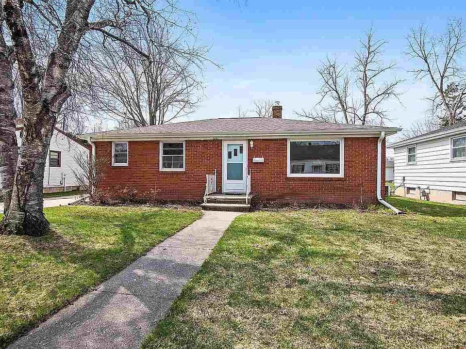1st image of 1131 Langlade Ave