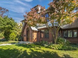 117 Stoneleigh Rd, Watertown, MA 02472