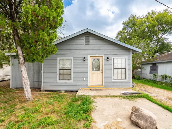 1216 Espinoza St, Corpus Christi, TX 78405