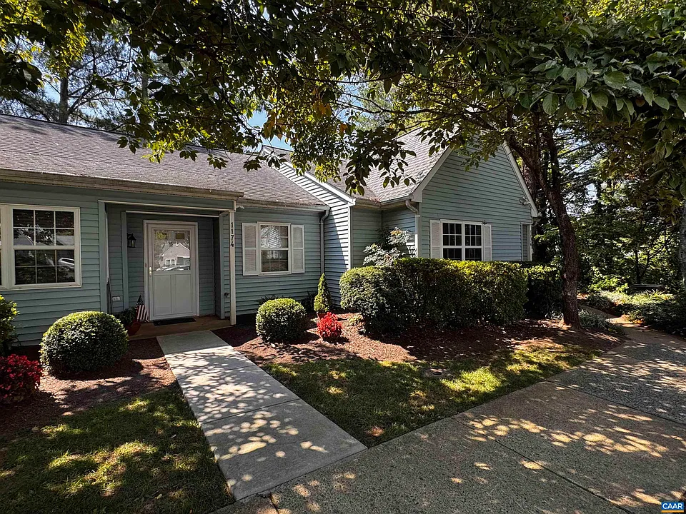 1176 Rose Arbor Ct