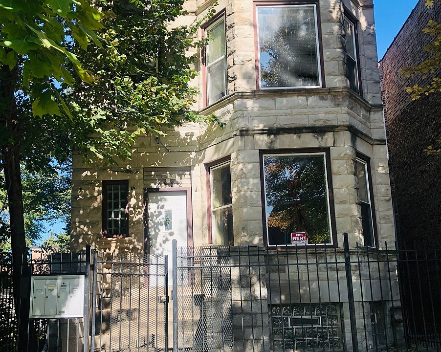 1st image of 2822 W Flournoy St APT 2