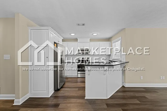 122 Downsbury Rd — Photo 10