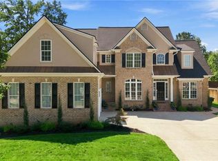 14 Middlefield Ct, Greensboro, NC 27455