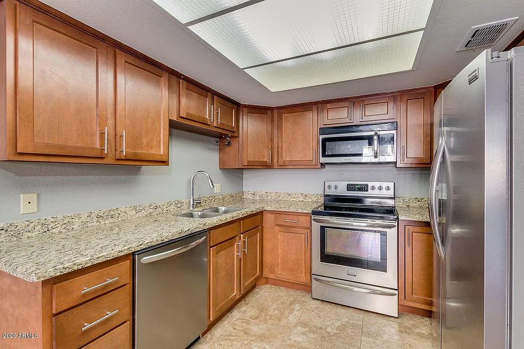 7910 E Camelback Road — Photo 4