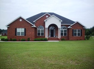 16 Alex Ln, Jesup, GA 31545