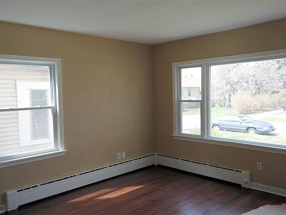 2nd image of 7125 Marshall Ave