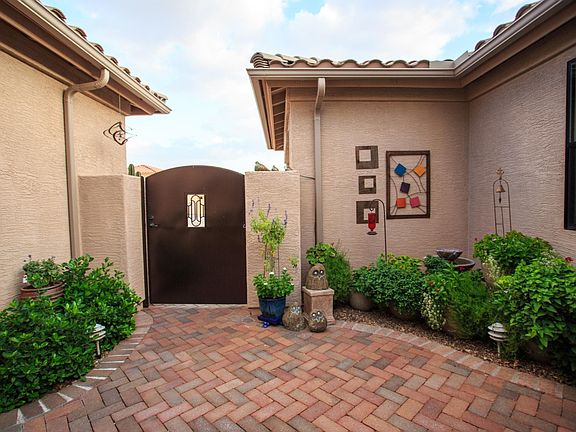 3rd image of 62172 E Redwood Dr