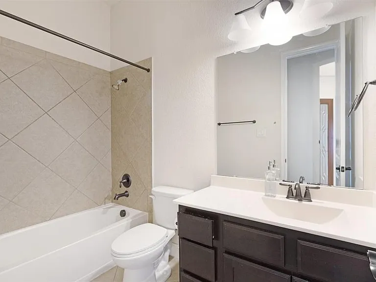 7742 Candlelight Park Ln — Photo 13