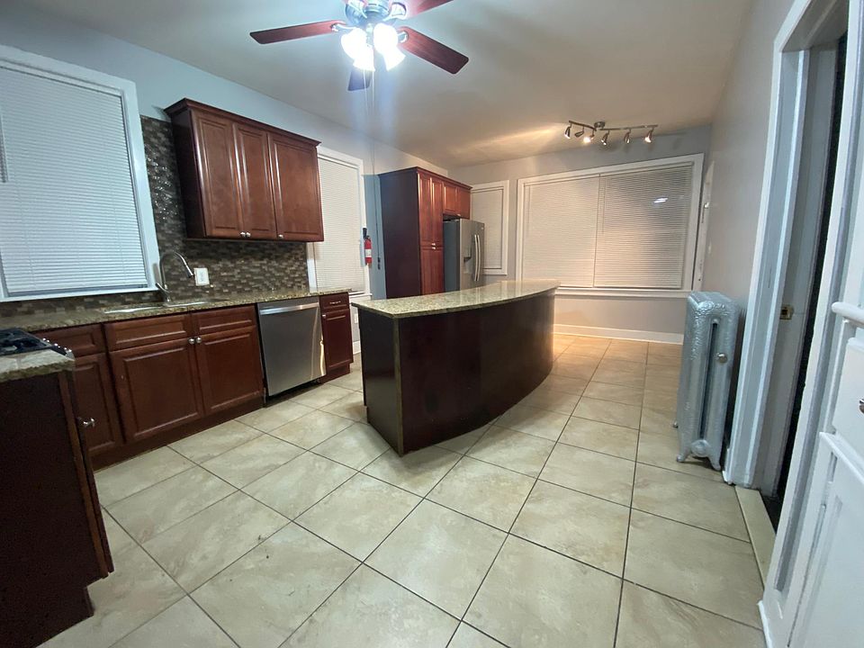 1st image of 564 Sanford Ave Floor 2