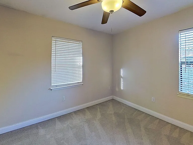330 Stahlman Ave — Photo 21
