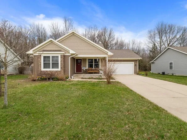 1419 Kristen Path St, Saint Joseph, MI 49085