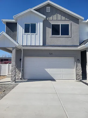 715 N 160 E Photo 1