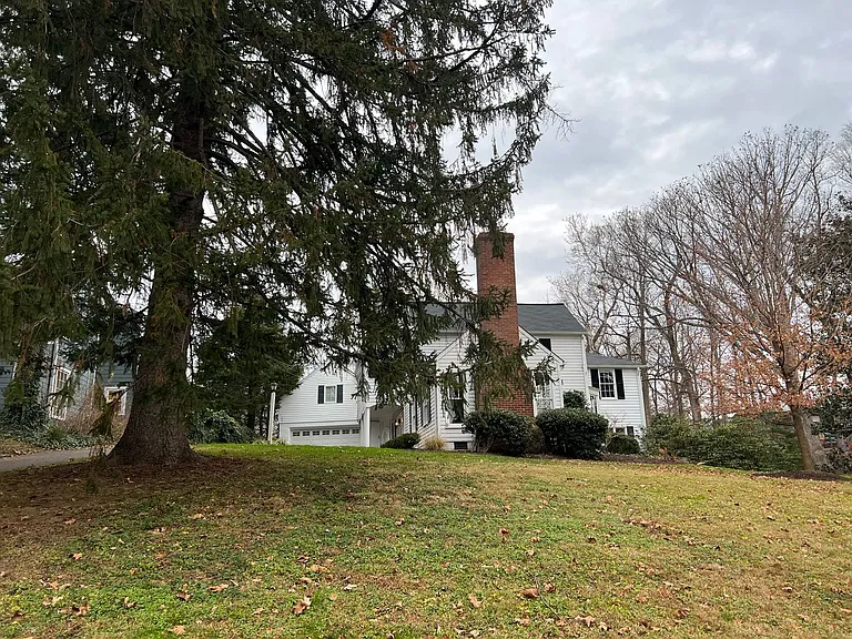 7309 River Rd — Photo 35