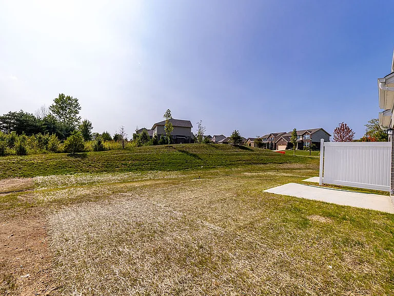 5589 Callaway Dr — Photo 39