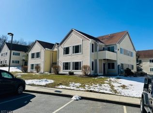 178 Falcon Ridge Way N #178, Hamburg, NJ 07419