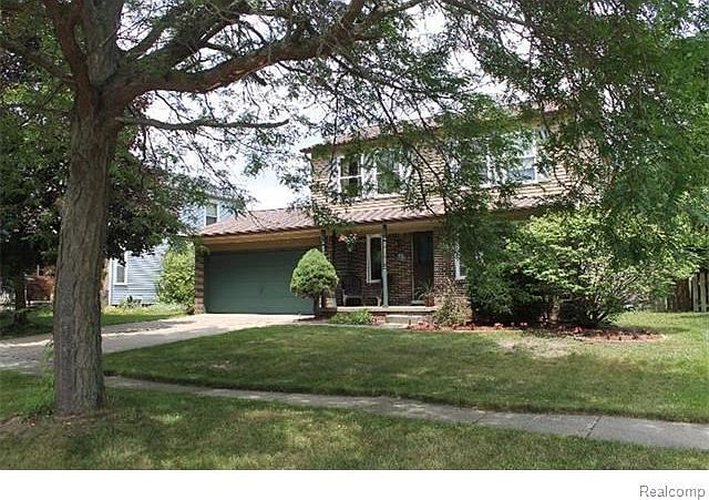 1st image of 5239 Applewood Dr