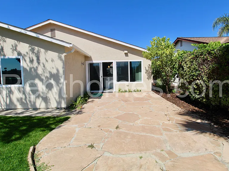 11327 Linares St — Photo 23