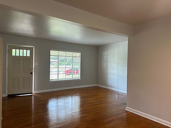 4th image of 322 Altgelt Ave