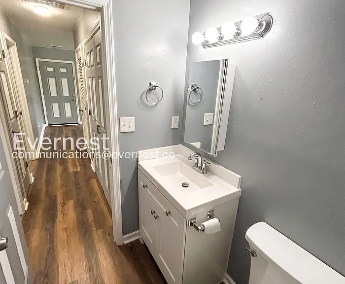 387 Annie St — Photo 7