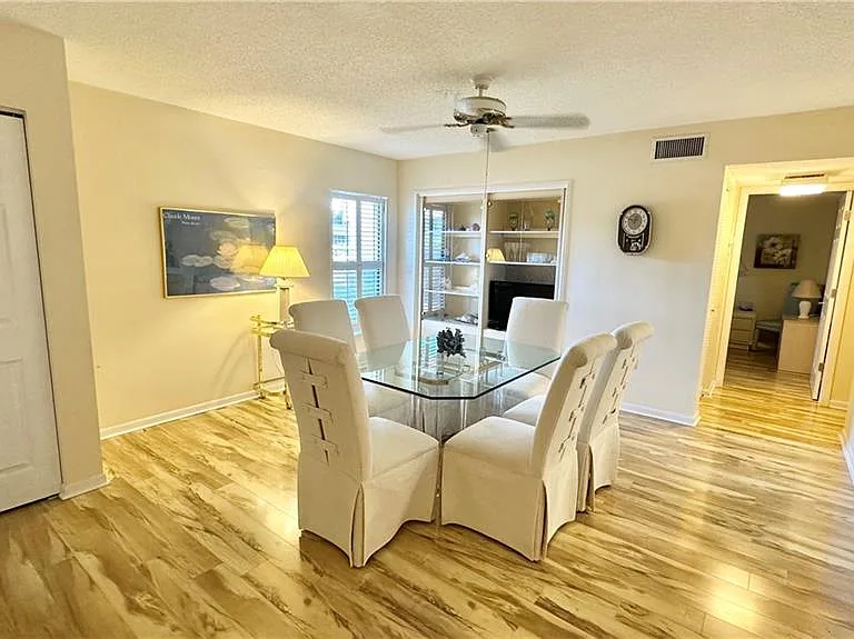 6979 Winkler Rd #117 — Photo 4