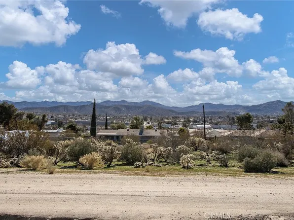 57495 Warren Way, Yucca Valley, CA 92284