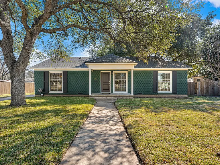 33066 Cumberland Ave — Photo 3