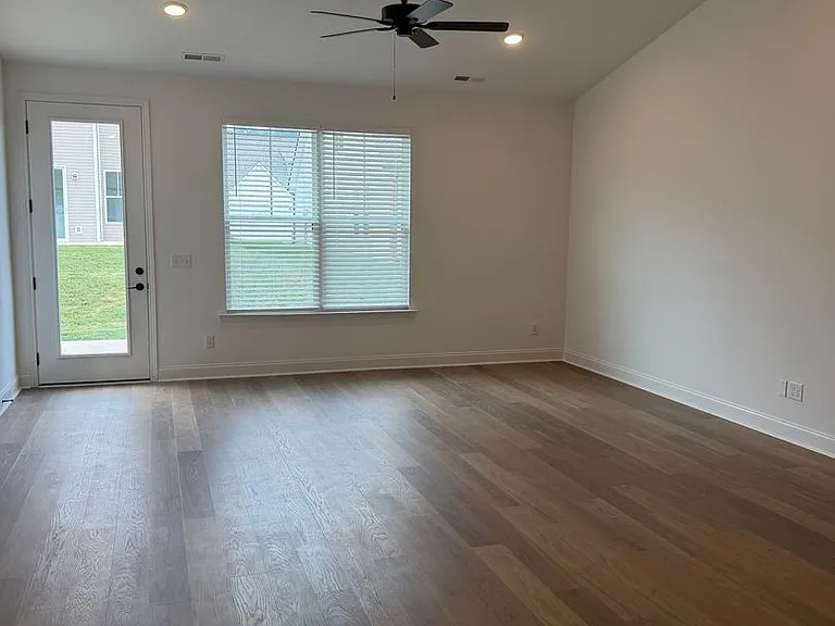 8760 James Creek Dr — Photo 13