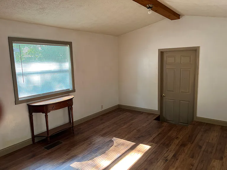 1158 Laurel St #1 — Photo 8