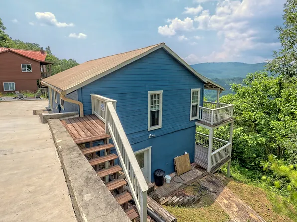 233 Orchid Trl, Clayton, GA 30525